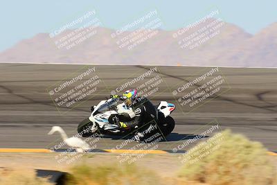 media/Oct-06-2024-Race Pace (Sun) [[d7d39ec7ad]]/5-Bowl Pans (830am)/